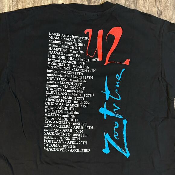 Vintage 1990 U2 Zoo TV Tour Concert Tshirt Black XL Hanes Beefy Tag Made In USA - Picture 8 of 8
